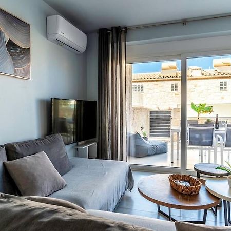 Zefyros Suite , Seafront Retreat ! Pánormos Екстериор снимка