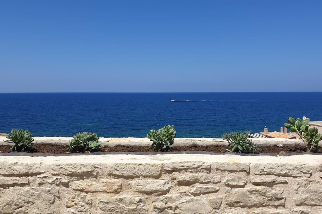 Zefyros Suite , Seafront Retreat ! Pánormos Екстериор снимка
