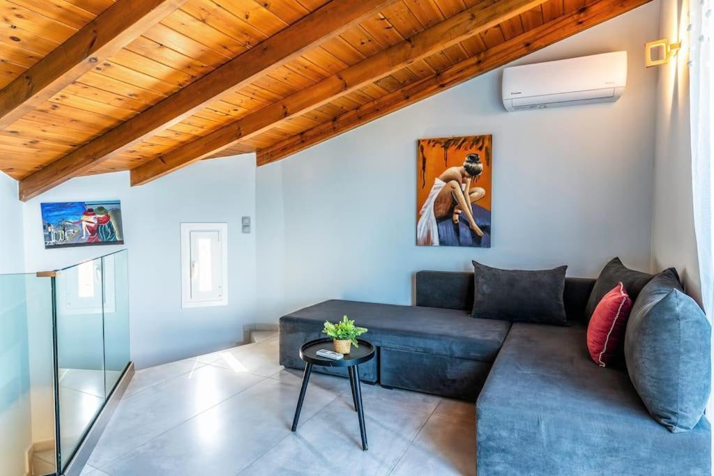 Zefyros Suite , Seafront Retreat ! Pánormos Екстериор снимка